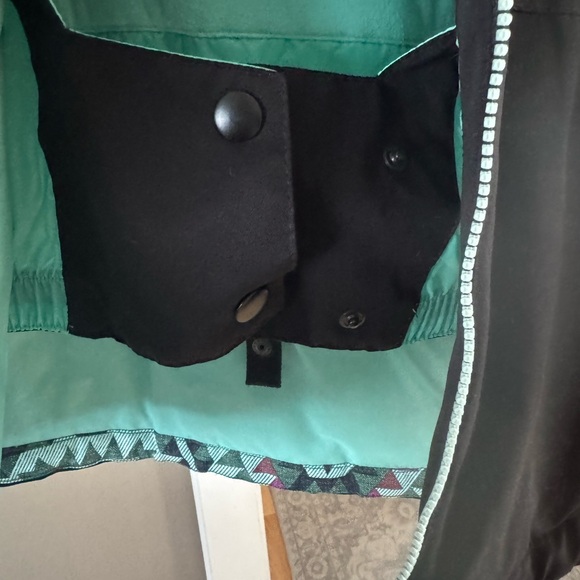 Women's Black and Mint Jacket - Picture 3 of 5